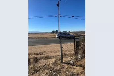 11025 Central, Apple Valley, CA 92308 - Photo 9