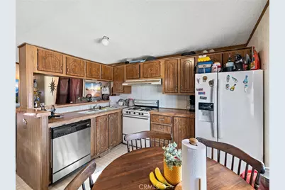 39626 E End Road, Lucerne Valley, CA 92356 - Photo 3