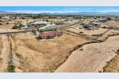 10903 E Avenue, Hesperia, CA 92345 - Photo 33