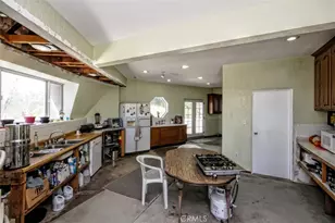 45985 Cottonwood Rd, Newberry Springs, CA 92365 - Photo 15