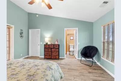 10160 Pineview Road, Pinon Hills, CA 92372 - Photo 17