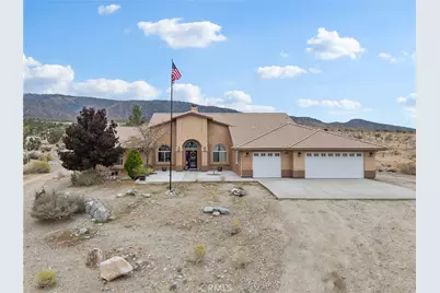10160 Pineview Road, Pinon Hills, CA 92372 - Photo 1