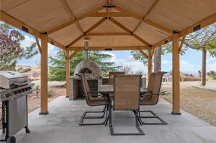 10160 Pineview Rd, Pinon Hills, CA 92372 - Photo 33