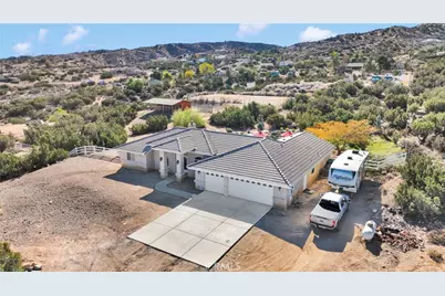 2909 Silver Ridge Drive, Pinon Hills, CA 92372 - Photo 47