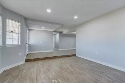 10731 Anaconda Avenue, Oak Hills, CA 92344 - Photo 11