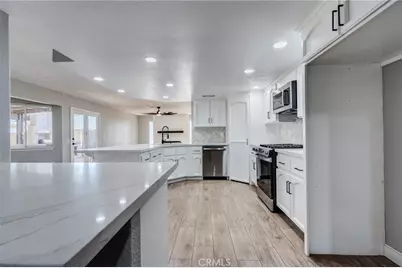 10731 Anaconda Avenue, Oak Hills, CA 92344 - Photo 13