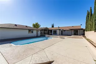 10731 Anaconda Ave, Oak Hills, CA 92344 - Photo 49