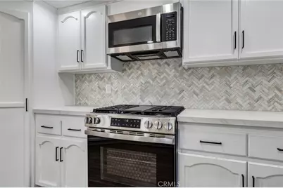 10731 Anaconda Avenue, Oak Hills, CA 92344 - Photo 25