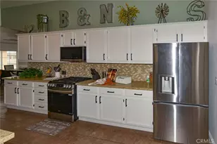 14159 Fresian Ave, Apple Valley, CA 92307 - Photo 23