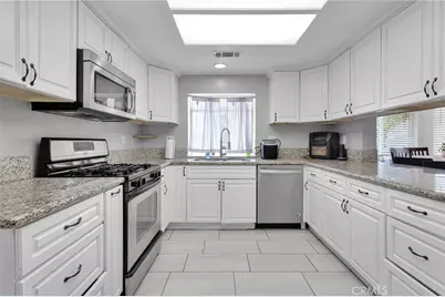 18660 Del Resto, Victorville, CA 92395 - Photo 17