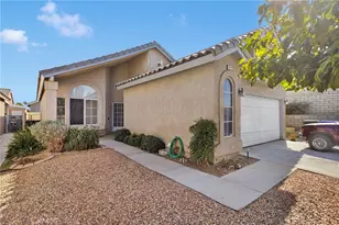 14979 Buckskin Rd, Victorville, CA 92394 - Photo 3