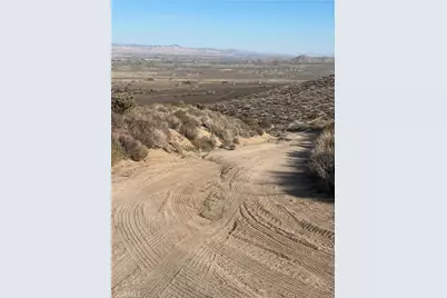 28138 Oriole, Lucerne Valley, CA 92356 - Photo 3