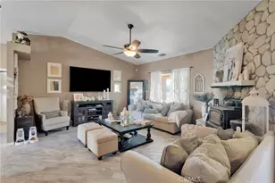 10834 Mono, Victorville, CA 92392 - Photo 7