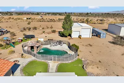 10834 Mono, Victorville, CA 92392 - Photo 47