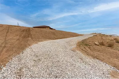 6850 Braceo, Oak Hills, CA 92344 - Photo 53