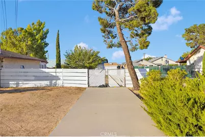 18442 Hinton, Hesperia, CA 92345 - Photo 5