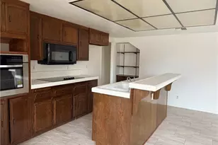 13715 Hidden Valley, Victorville, CA 92395 - Photo 15