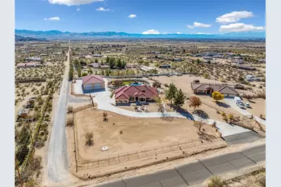 16878 Shirwaun Road, Apple Valley, CA 92307 - Photo 5