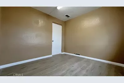 11385 Mariposa #C, Hesperia, CA 92345 - Photo 9