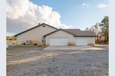 8135 Winmar, Hesperia, CA 92344 - Photo 3