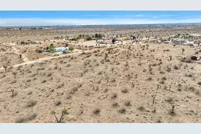 12432 La Mirada Road, Phelan, CA 92371 - Photo 9