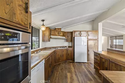 1601 S Garey, Pomona, CA 91766 - Photo 17