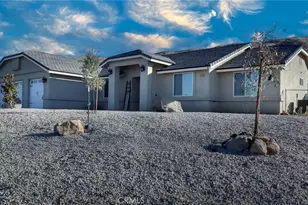 22227 Skyline, Apple Valley, CA 92308 - Photo 3