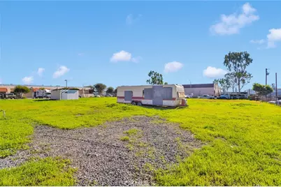 943 W Holt Boulevard, Ontario, CA 91762 - Photo 33