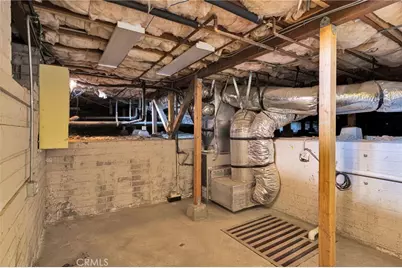 943 W Holt Boulevard, Ontario, CA 91762 - Photo 31