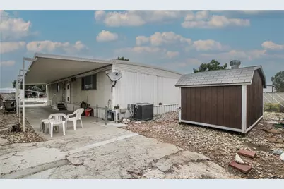 13829 Riviera, Victorville, CA 92395 - Photo 23