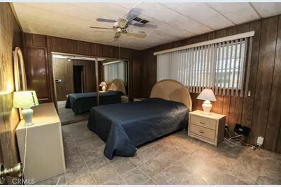 13829 Riviera, Victorville, CA 92395 - Photo 17