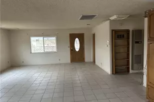 38333 E End, Lucerne Valley, CA 92356 - Photo 7