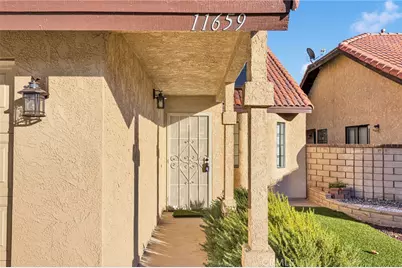 11659 Pepper Lane, Apple Valley, CA 92308 - Photo 3