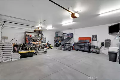 8357 Macron, Oak Hills, CA 92344 - Photo 61