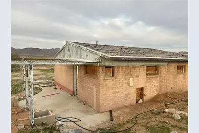 33321 Desert, Lucerne Valley, CA 92356 - Photo 3