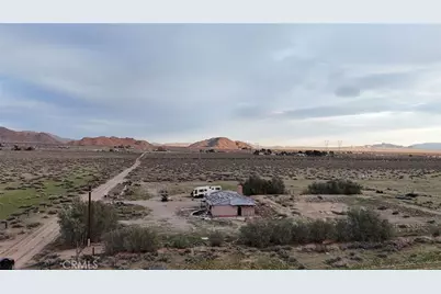 33321 Desert, Lucerne Valley, CA 92356 - Photo 17
