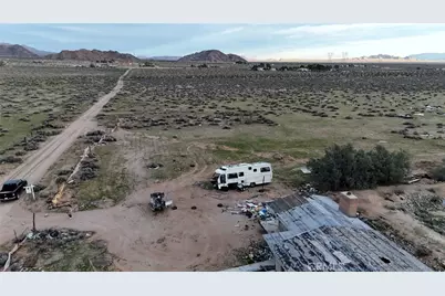33321 Desert, Lucerne Valley, CA 92356 - Photo 11