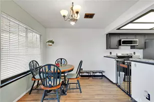 13005 Riverview Dr, Victorville, CA 92395 - Photo 11