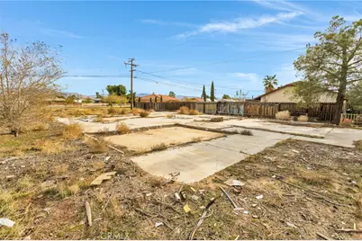 16693 Navajo, Apple Valley, CA 92307 - Photo 3