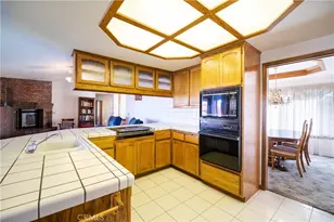 14032 Tioga St, Oak Hills, CA 92344 - Photo 9