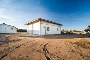 14032 Tioga St, Oak Hills, CA 92344 - Photo 29