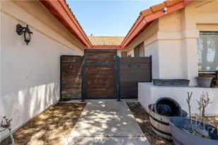 18146 Orange, Hesperia, CA 92345 - Photo 9