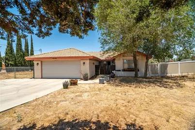 18146 Orange, Hesperia, CA 92345 - Photo 3