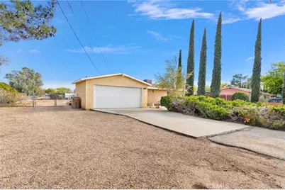 11121 Oakwood, Hesperia, CA 92345 - Photo 3
