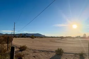 23585 Bear Valley, Apple Valley, CA 92308 - Photo 3