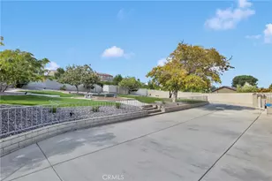 12606 Autumn Leaves Ave, Victorville, CA 92395 - Photo 69