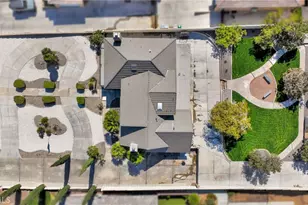 12606 Autumn Leaves Ave, Victorville, CA 92395 - Photo 7