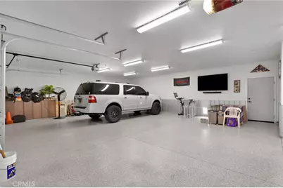 9817 Silver Palm, Oak Hills, CA 92344 - Photo 45