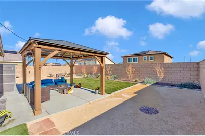 15389 Diamond, Victorville, CA 92394 - Photo 27