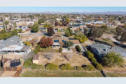 16395 Mission, Hesperia, CA 92345 - Photo 35